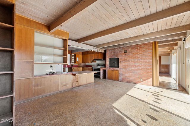 630 W Roderick Avenue, Oxnard, CA 93030