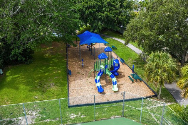 6901 Giralda Circle, Boca Raton, FL 33433