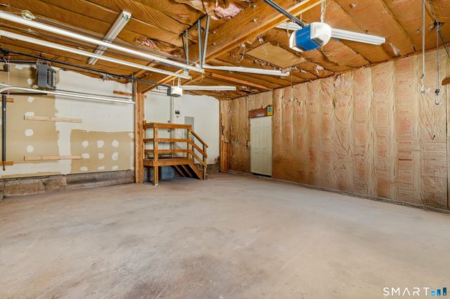 23 Ridgefield Road, Wallingford, CT 06492