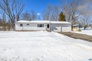 23 Ridgefield Road, Wallingford, CT 06492