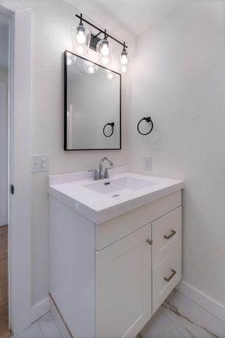 1520 E Cherokee Street, Springfield, MO 65804