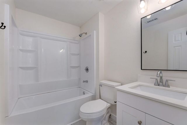 1520 E Cherokee Street, Springfield, MO 65804