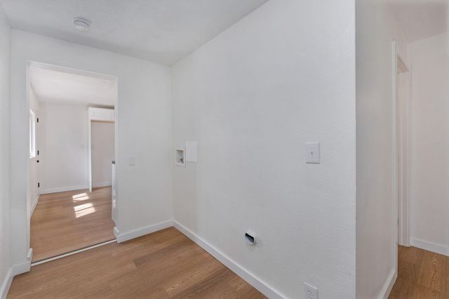 1520 E Cherokee Street, Springfield, MO 65804