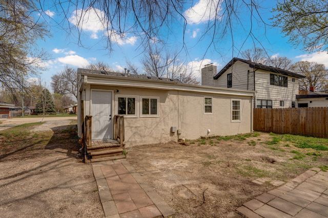 1520 E Cherokee Street, Springfield, MO 65804