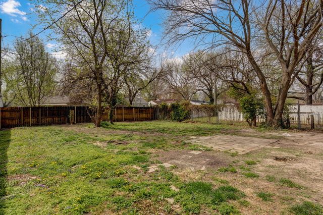 1520 E Cherokee Street, Springfield, MO 65804