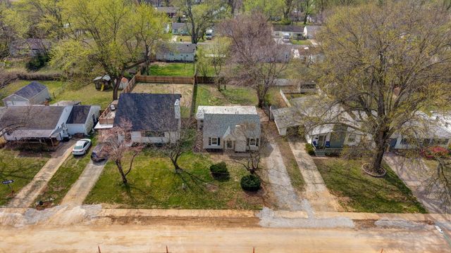 1520 E Cherokee Street, Springfield, MO 65804