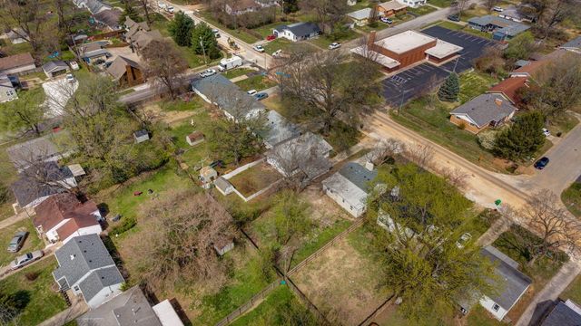 1520 E Cherokee Street, Springfield, MO 65804