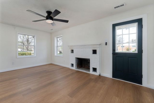 1520 E Cherokee Street, Springfield, MO 65804