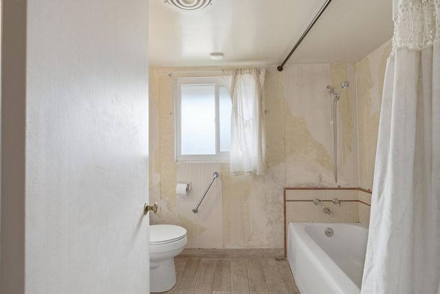 807 S Mcauliff Street, Visalia, CA 93292