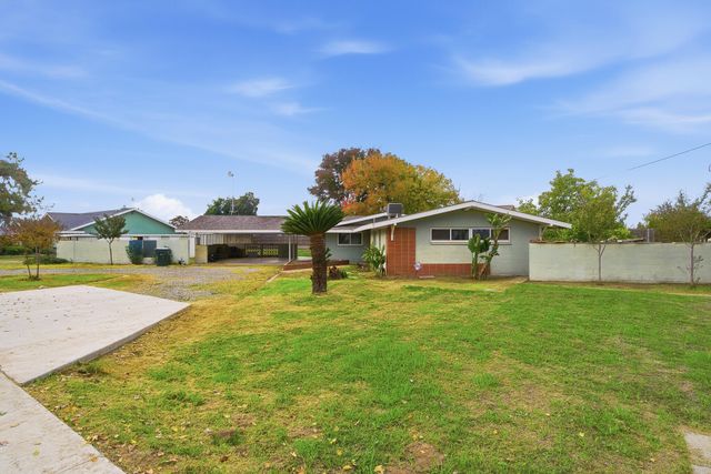 807 S Mcauliff Street, Visalia, CA 93292