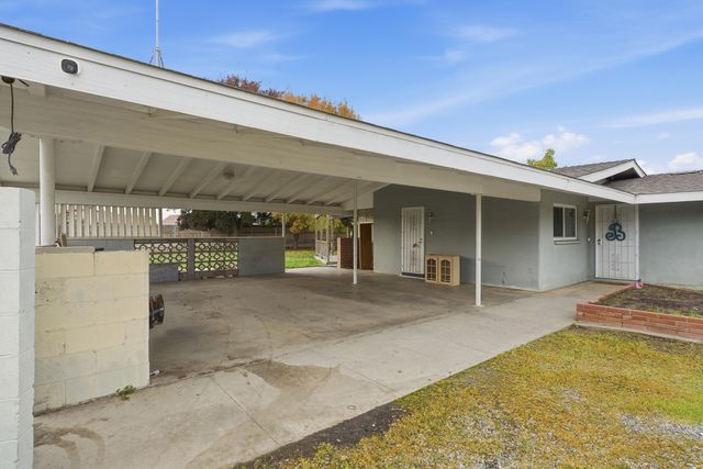 807 S Mcauliff Street, Visalia, CA 93292