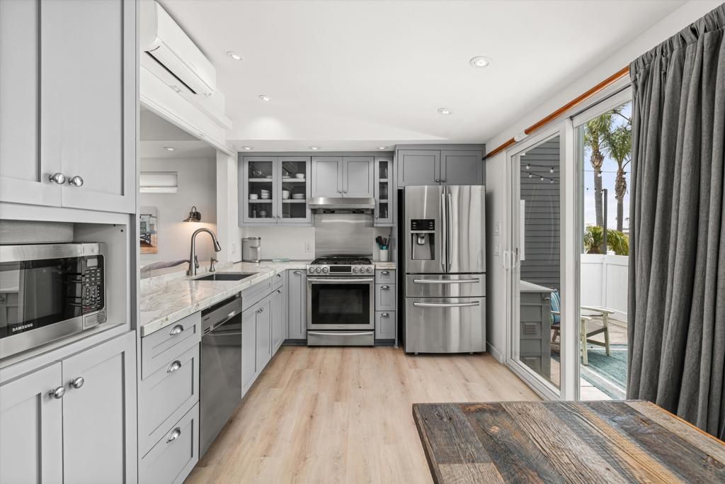 20 El Paseo Street, Newport Beach, CA 92663