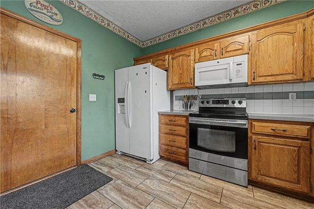 15171 W 154th Street, Olathe, KS 66062