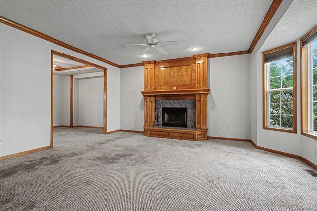 15171 W 154th Street, Olathe, KS 66062