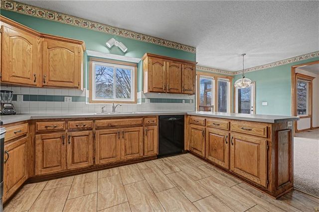 15171 W 154th Street, Olathe, KS 66062