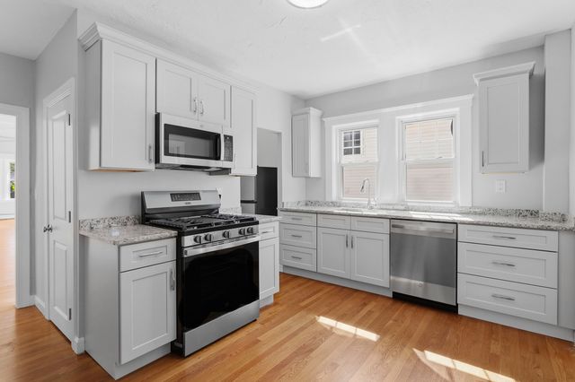 28 Windsor St, Everett, MA 02149