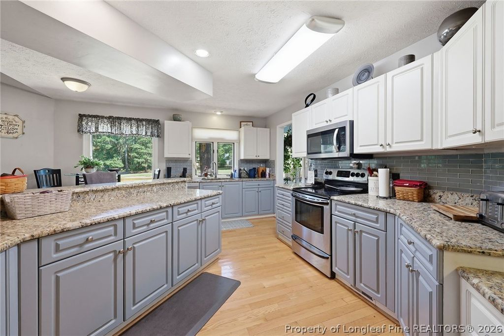 573 Broadmoor Court, Sanford, NC 27332 — photo 11