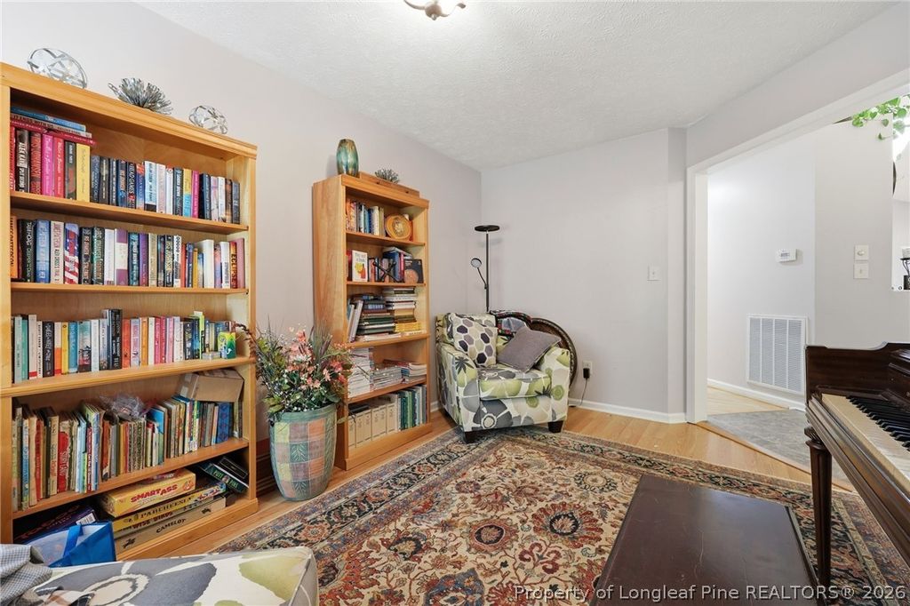 573 Broadmoor Court, Sanford, NC 27332 — photo 4