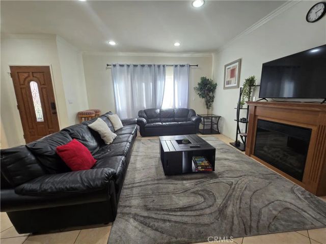 8026 Telegraph, Downey, CA 90240