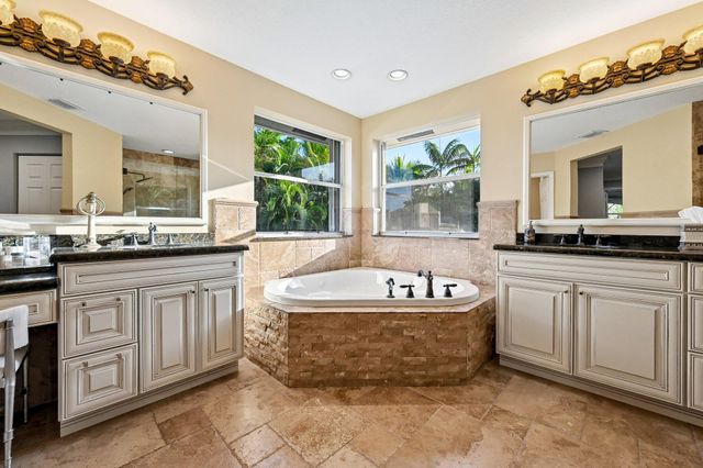 1664 VICTORIA POINTE Lane, Weston, FL 33327