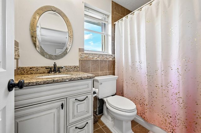 1664 VICTORIA POINTE Lane, Weston, FL 33327