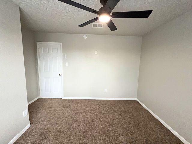 704 Inglewood Trail, Desoto, TX 75115
