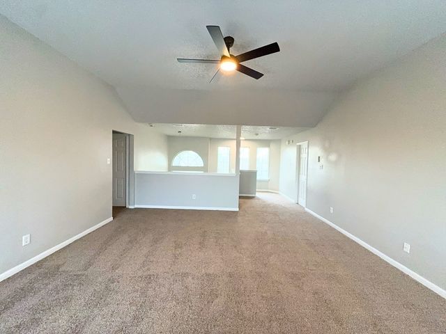 704 Inglewood Trail, Desoto, TX 75115