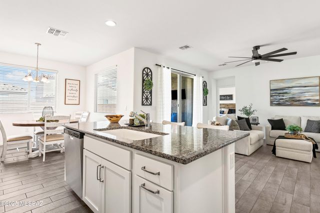 9785 E Copper Glance Trail, Tucson, AZ 85747