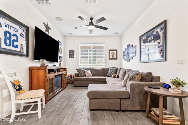 9785 E Copper Glance Trail, Tucson, AZ 85747