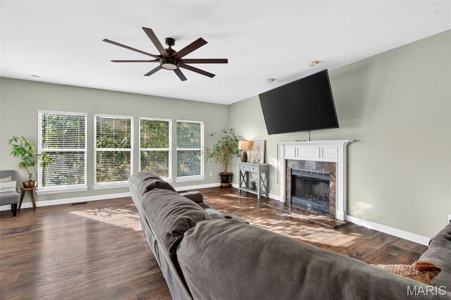 109 Crimson Oaks Court, Lake St Louis, MO 63367