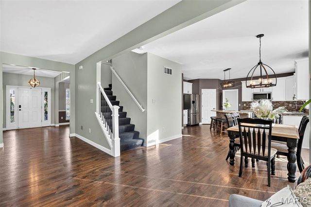 109 Crimson Oaks Court, Lake St Louis, MO 63367