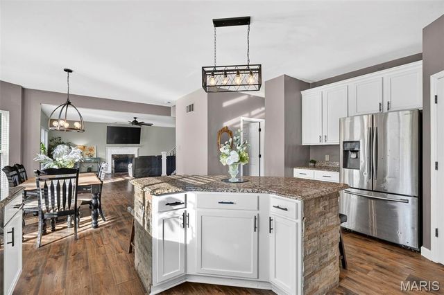 109 Crimson Oaks Court, Lake St Louis, MO 63367