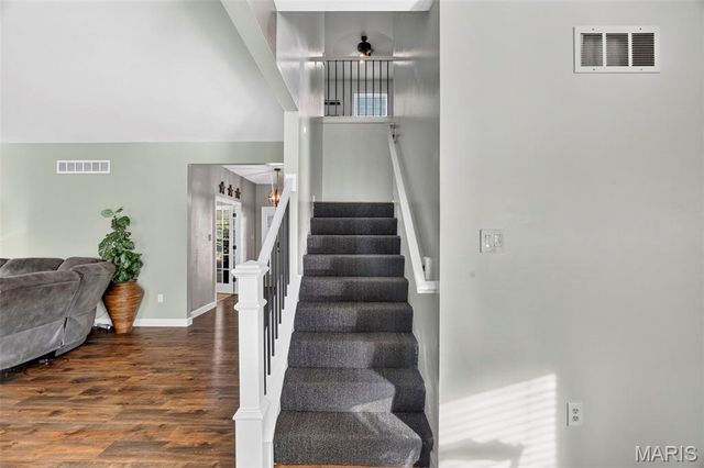 109 Crimson Oaks Court, Lake St Louis, MO 63367