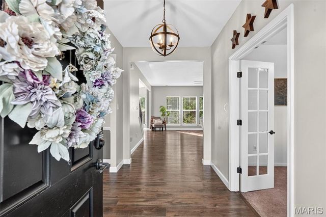 109 Crimson Oaks Court, Lake St Louis, MO 63367