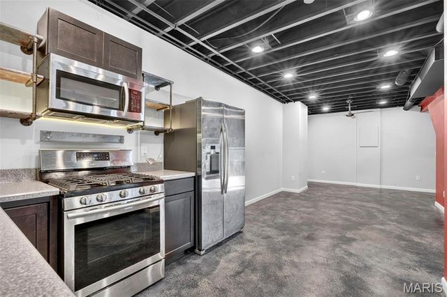 109 Crimson Oaks Court, Lake St Louis, MO 63367