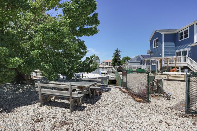 301 Richard Road, Forked River, NJ 08731