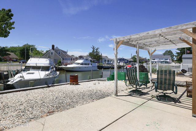 301 Richard Road, Forked River, NJ 08731