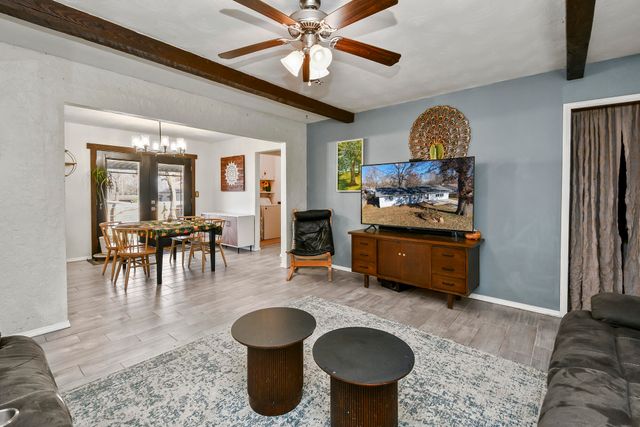 2645 W Woodlawn Street, Springfield, MO 65803