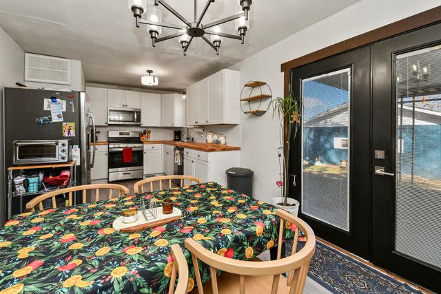 2645 W Woodlawn Street, Springfield, MO 65803