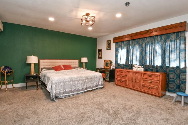 2645 W Woodlawn Street, Springfield, MO 65803