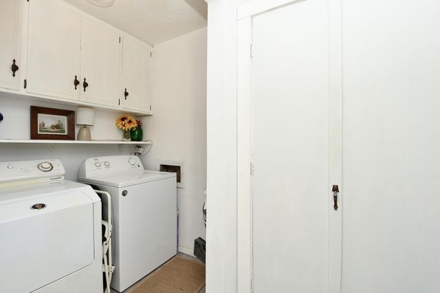 2645 W Woodlawn Street, Springfield, MO 65803