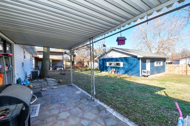 2645 W Woodlawn Street, Springfield, MO 65803