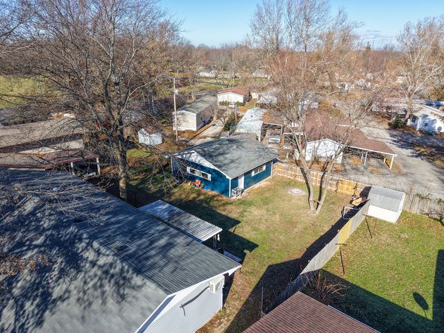 2645 W Woodlawn Street, Springfield, MO 65803