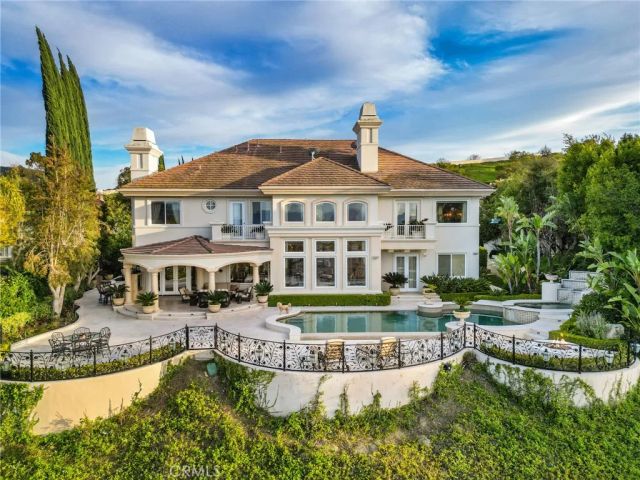 3724 Winford Drive, Tarzana, CA 91356