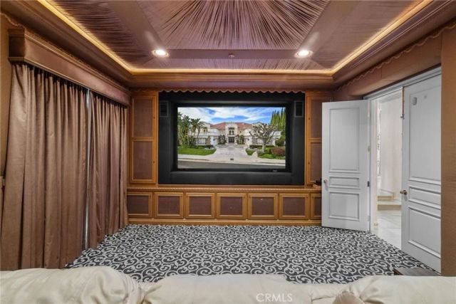 3724 Winford Drive, Tarzana, CA 91356