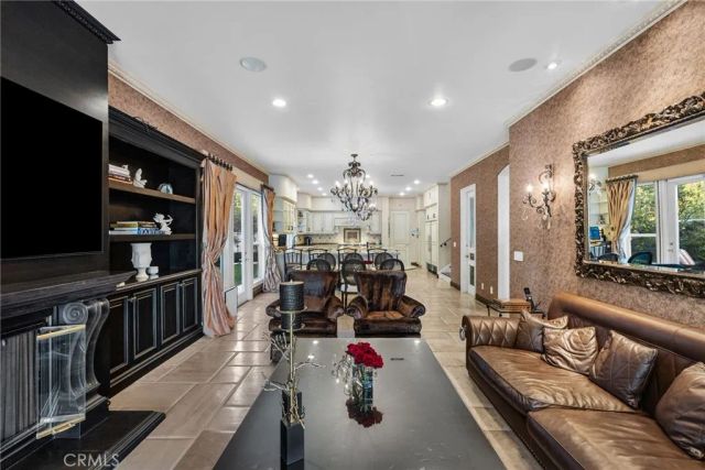 3724 Winford Drive, Tarzana, CA 91356
