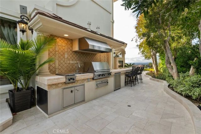 3724 Winford Drive, Tarzana, CA 91356
