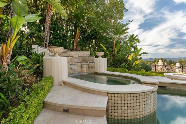 3724 Winford Drive, Tarzana, CA 91356
