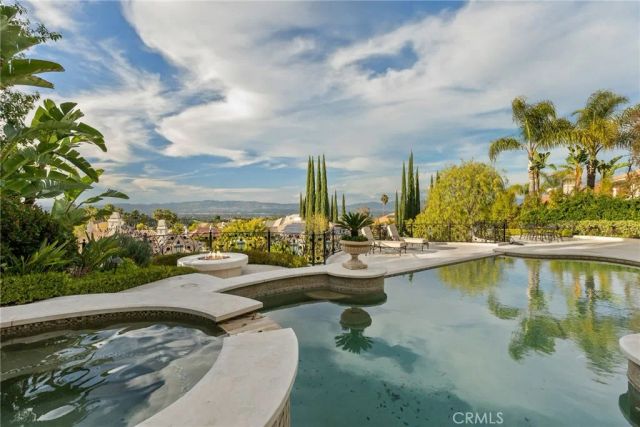 3724 Winford Drive, Tarzana, CA 91356