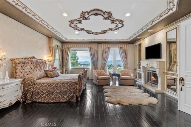 3724 Winford Drive, Tarzana, CA 91356